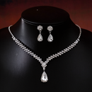 Conjunto de colar, brincos e pulseira de luxo com 3 peças e incrustações de zircônias em formato de lágrima